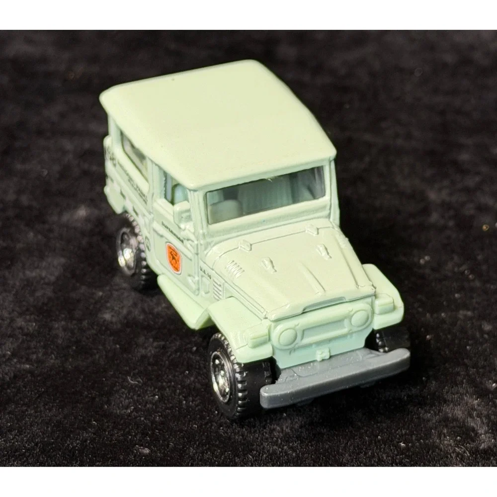 Toyota FJ40 Land Cruiser 1968-National Parks Wildlife Refuge 68, Matchbox 2008